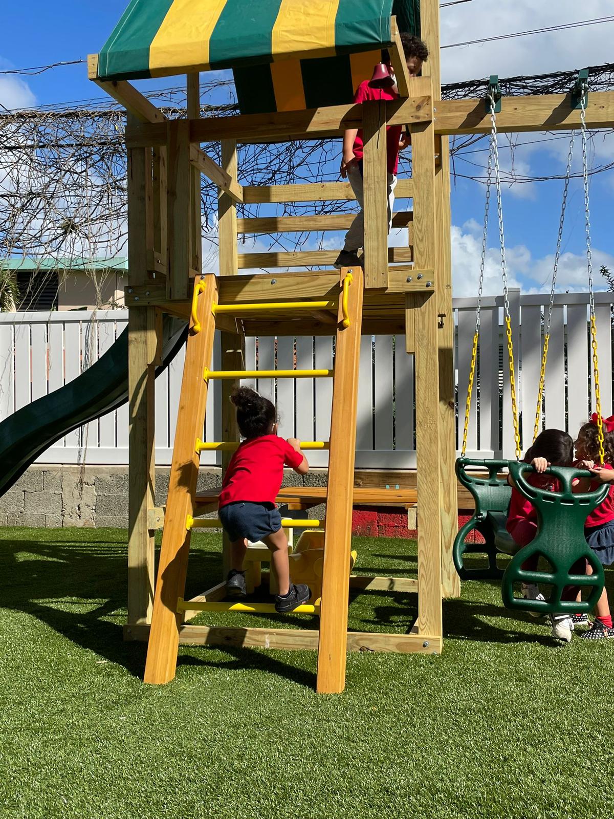 Niños jugando